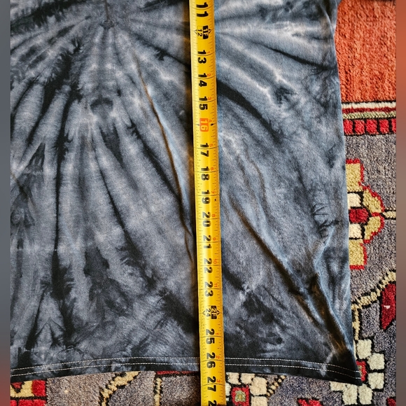 Thrasher and Volcom Graphic Tees EUC - M - Picture 5 of 12